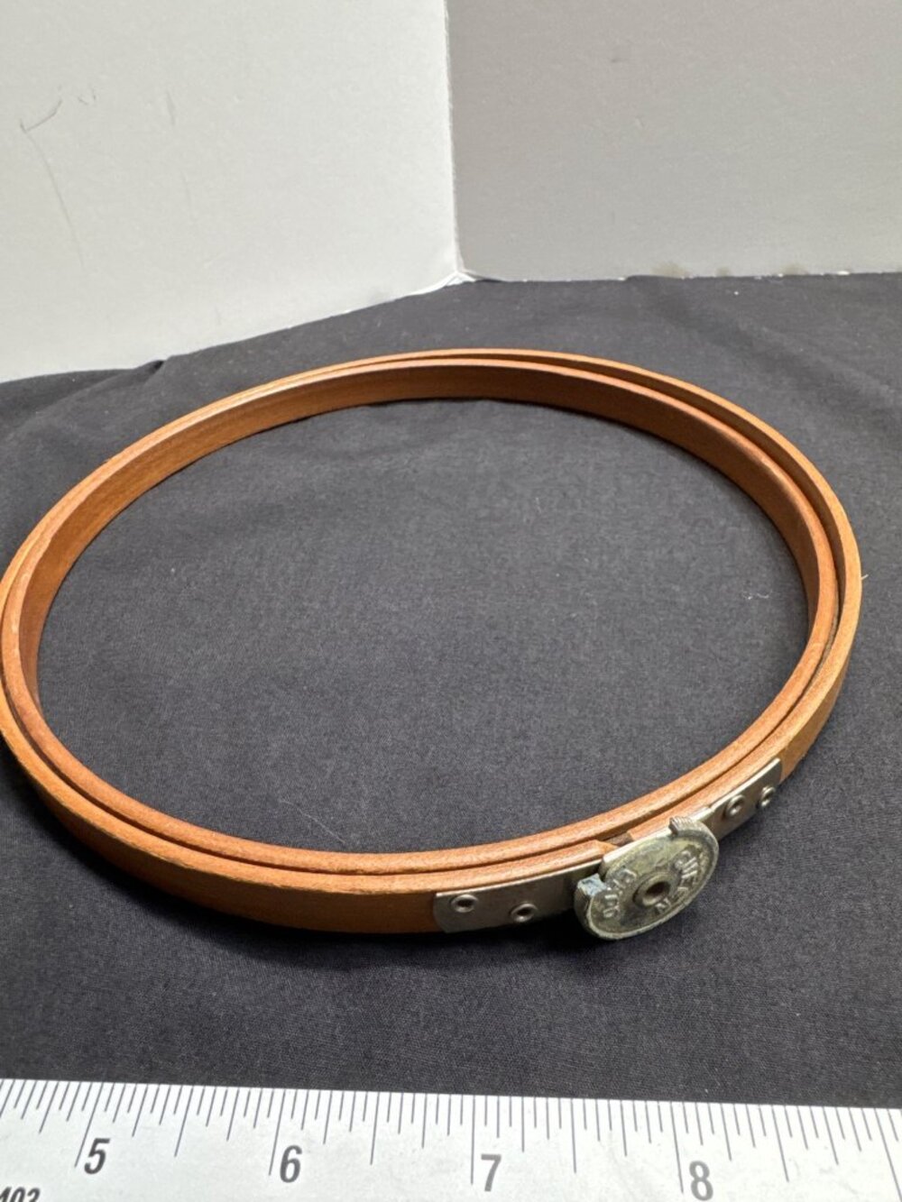 Vintage FLAWED Queen Brand Wooden Round 7.25" Embroidery Hoop with Tension Wheel